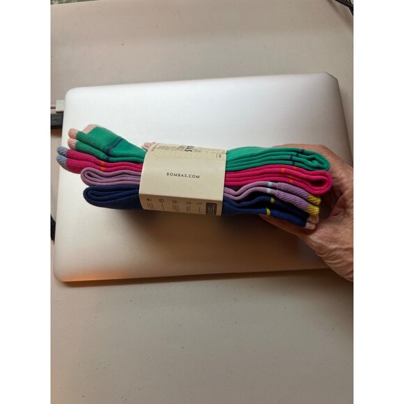 SoldBombas Crew Calf Socks 4 Pack Women's Size Large Multi Color Lightweight New - Picture 3 of 5